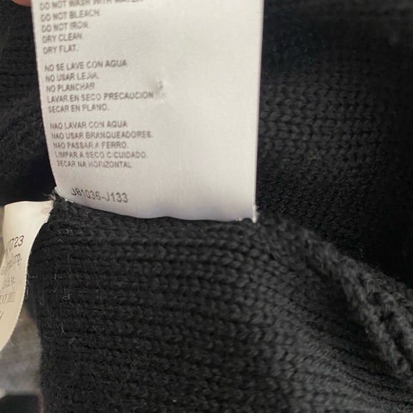 Vintage Giorgio Armani sweater - Picture 10 of 12